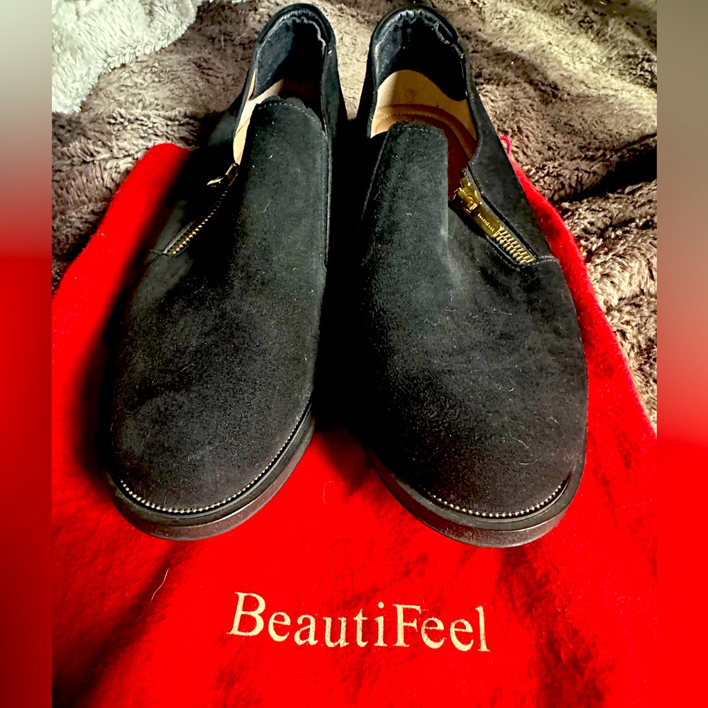Euc Beautifeel Size 40 Womans Shoes